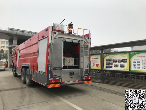 國(guó)五重汽豪沃后雙橋16噸水罐消防車